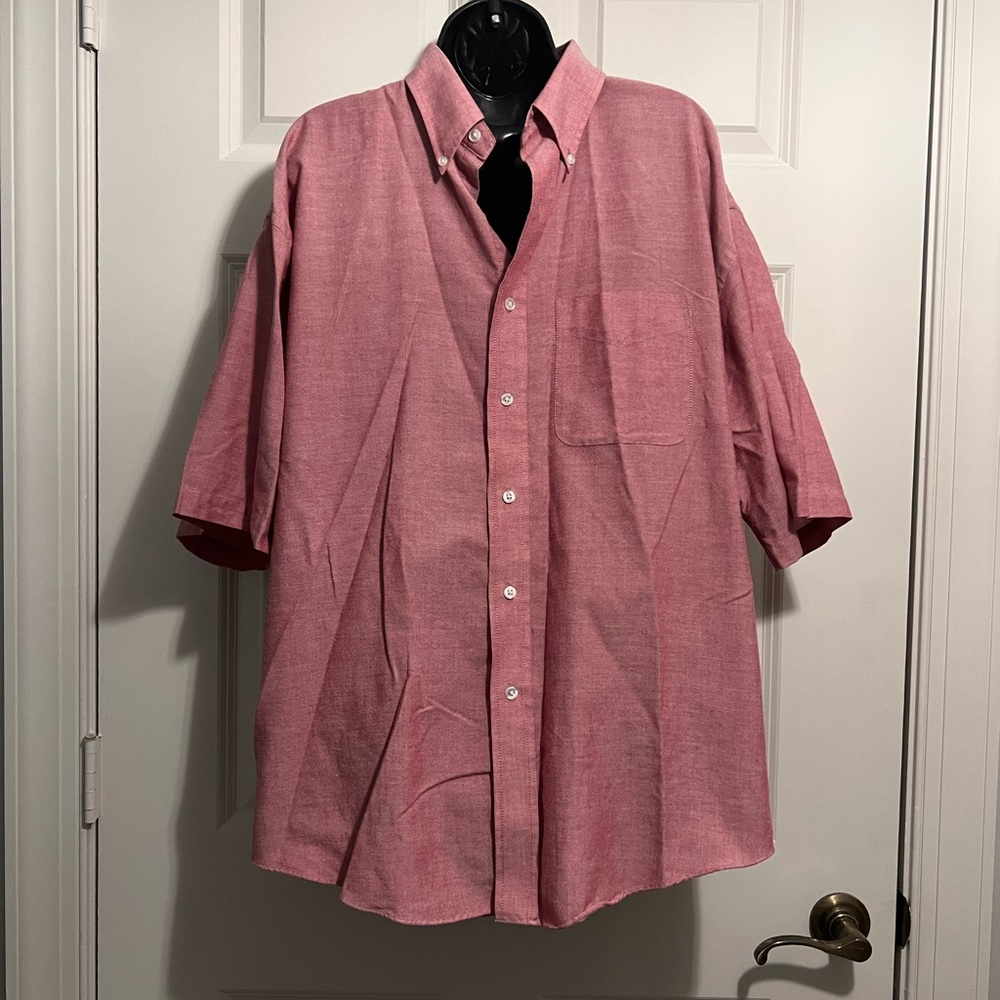 NWT VAN HEUSEN WRINKLE FREE OXGORD SHORT SLEEVE BUTTON SHIRT